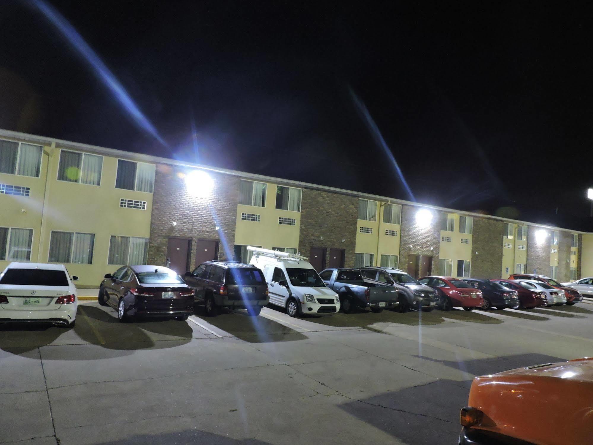 Baymont By Wyndham Bowling Green Exterior foto